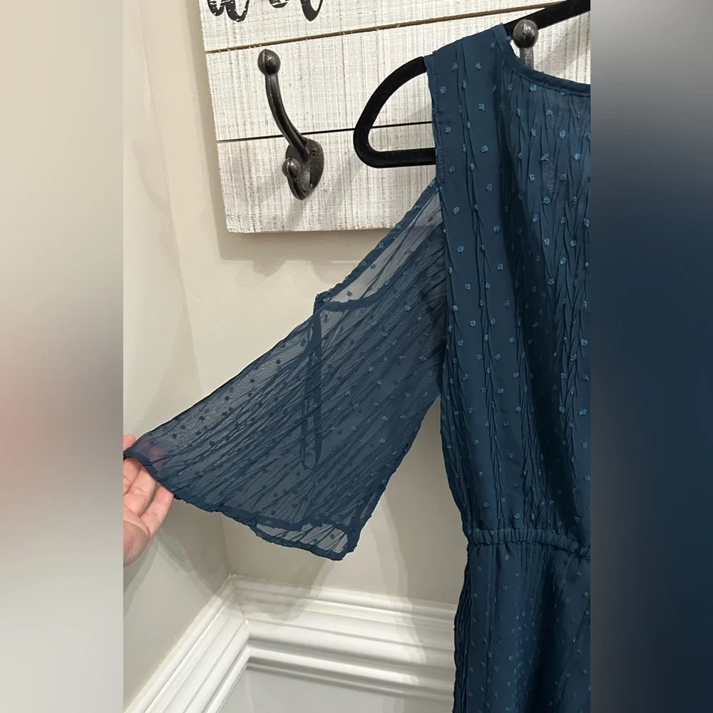 MINKPINK Turquoise Swiss Dot Cold Shoulder Jumper size S - Picture 4 of 12